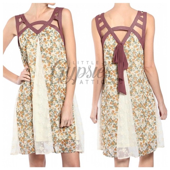 Ryu 70s Cage Flowers and Lace Midi Dress - Picture 3 of 12